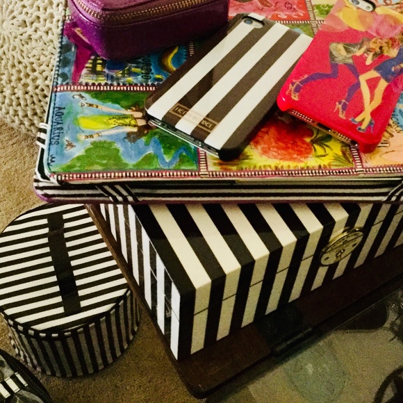 Meet your Posher, Tina - Picture 2 of 3